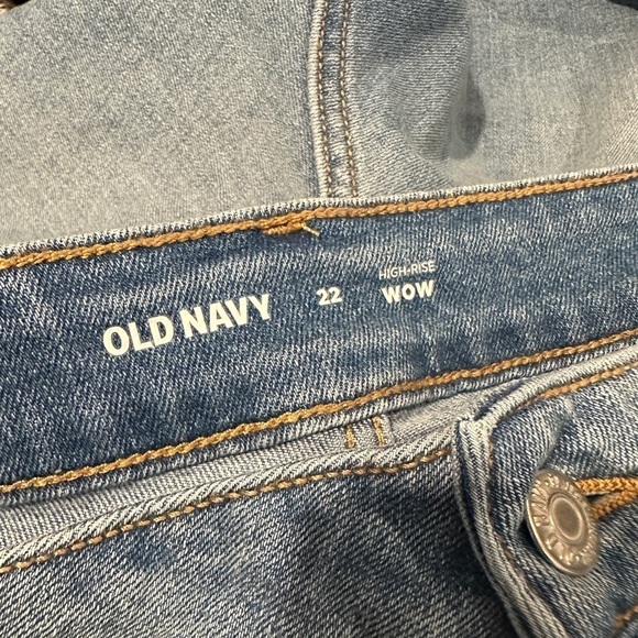 Old navy Jean Shorts - Picture 3 of 8
